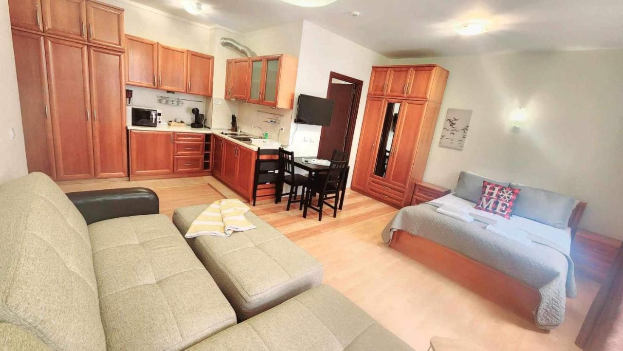 Arboro Flora Residence Studio Borovets Luaran gambar