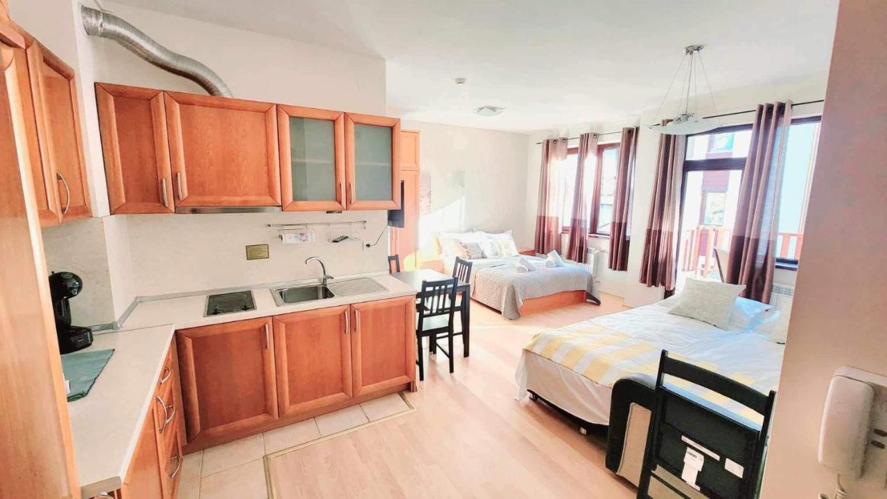 Arboro Flora Residence Studio Borovets Luaran gambar